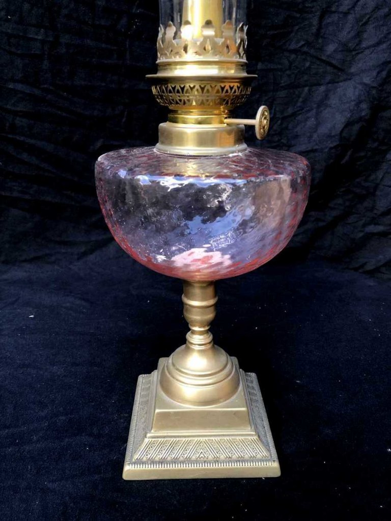 Lampe à Pétrole Ancienne En Verre Vaseline Électrifiée - Lampe De Table Vintage