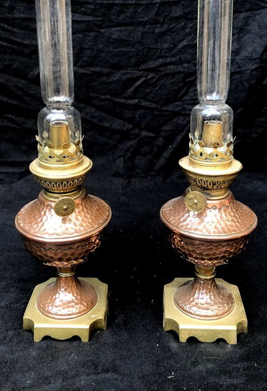 Paire De Lampe A Petrole En Cuivre La44 La Boite A Lampes La Boite A Lampes