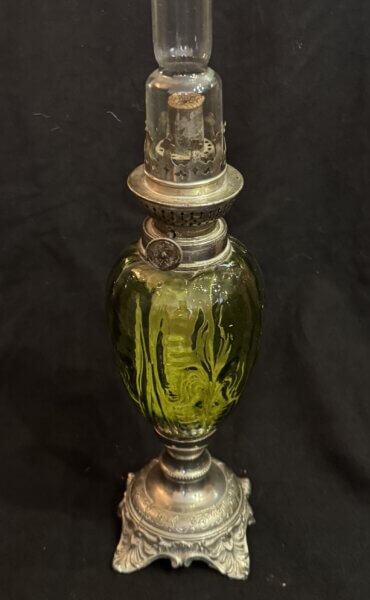 Lampe à pétrole pied régule LA151